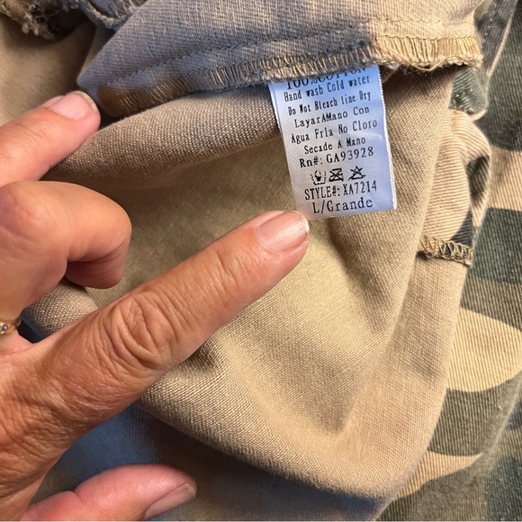 Super Cute Camo Jacket - Picture 5 of 5